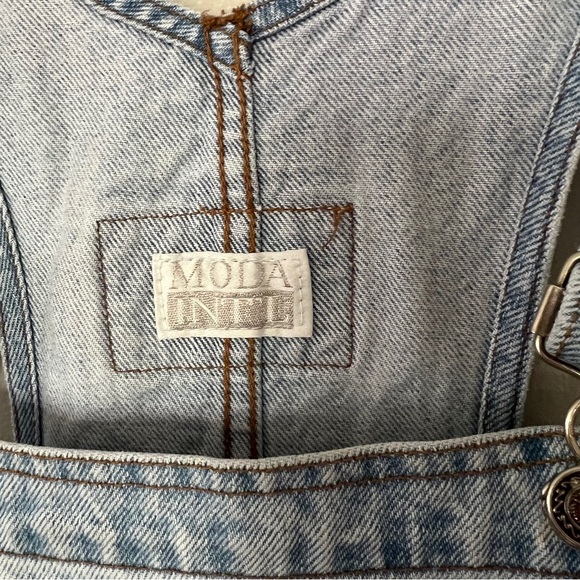 Vintage 90’s Moda INTL Light Blue Wash Denim Overalls - Picture 6 of 6